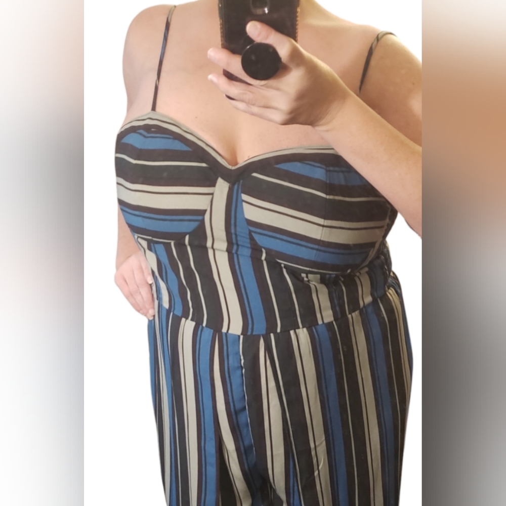 Romper/Jumpsuit with Wide-Legged High Slit